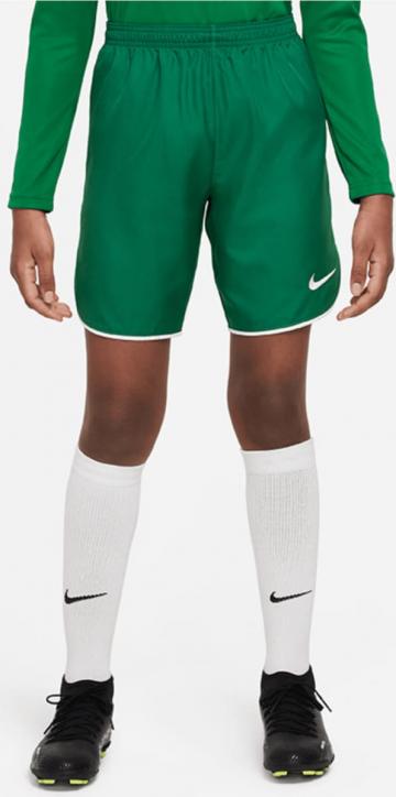 Спортивные шорты