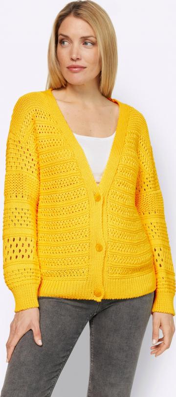 Вязаная кофта