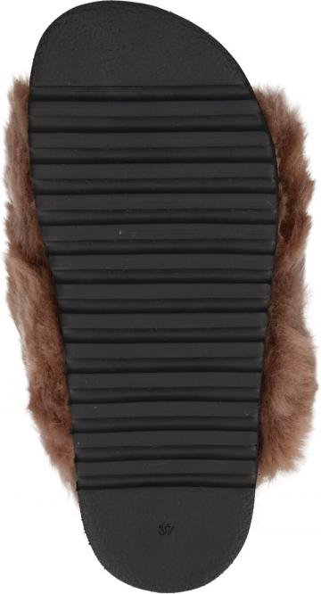 Домашняя обувь