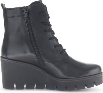 Полусапожки на шнурках