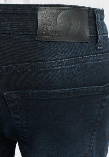 Узкие джинсы