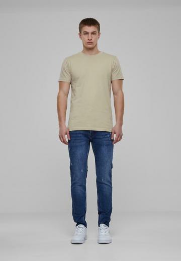 Узкие джинсы