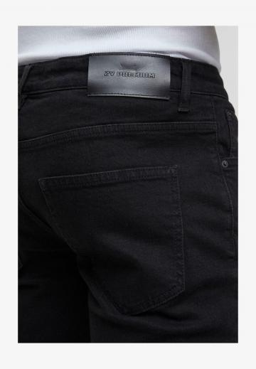 Узкие джинсы