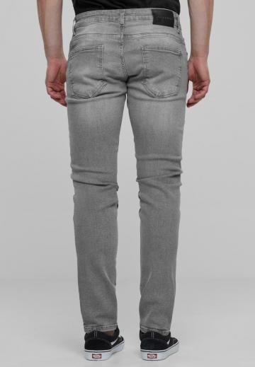 Узкие джинсы