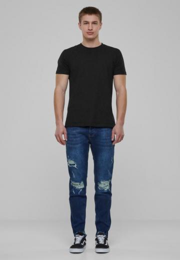 Узкие джинсы