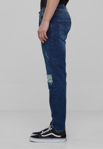 Узкие джинсы