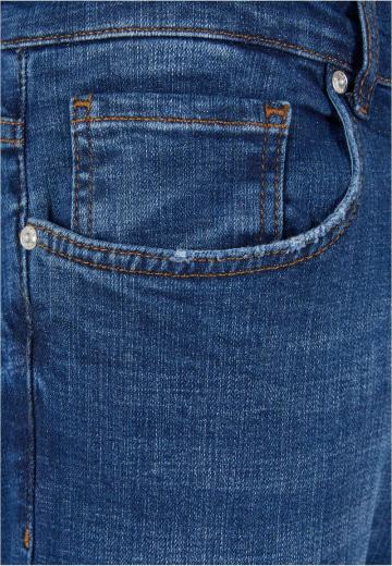 Узкие джинсы