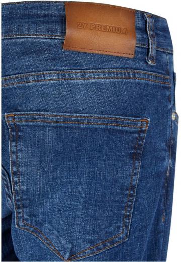 Узкие джинсы