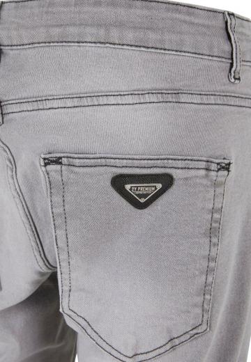 Узкие джинсы