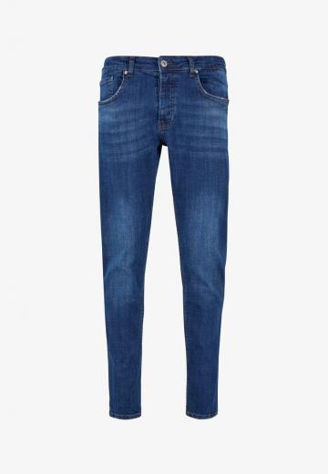 Узкие джинсы