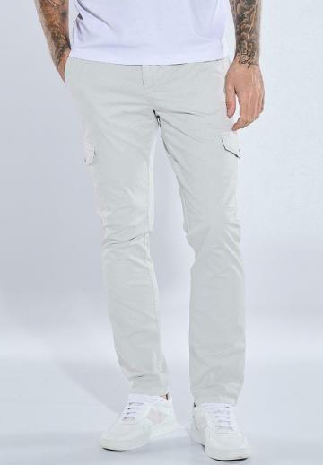 Брюки с накладными карманами