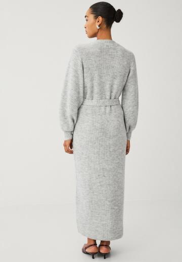 Вязаное платье