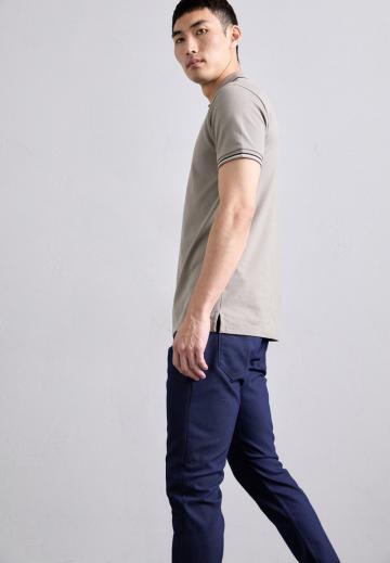 Узкие джинсы