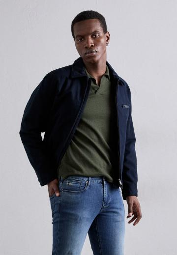 Узкие джинсы