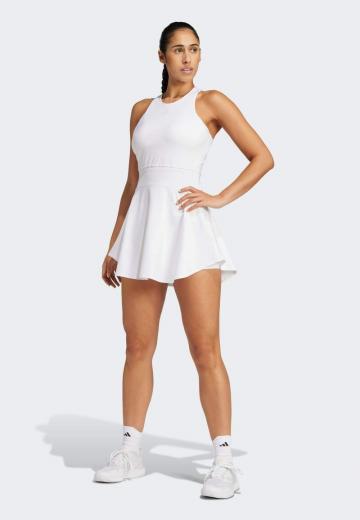 Спортивное платье