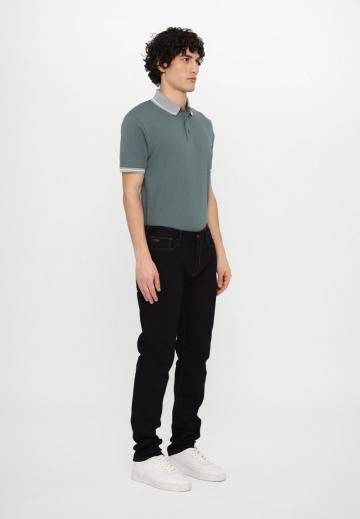 Узкие джинсы