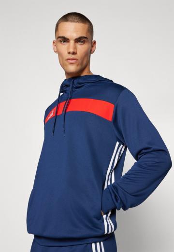 Спортивная кофта