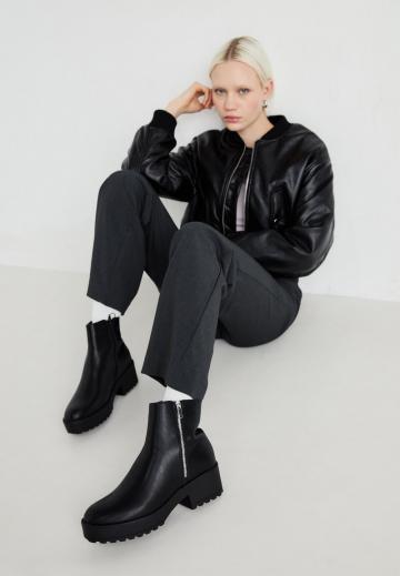 Полусапожки на платформе