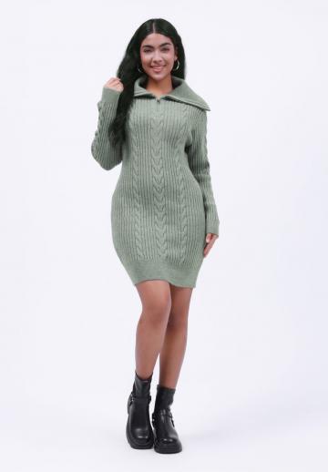 Вязаное платье