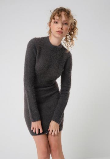 Платье футляр