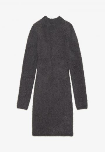 Платье футляр