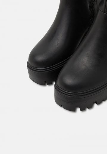 Широкие сапоги