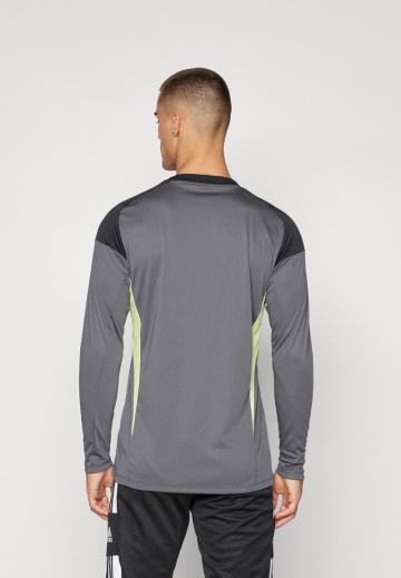 Спортивная форма