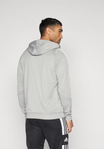 Спортивная кофта