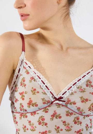 Топ на бретельках