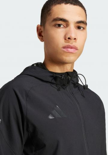 Спортивная куртка