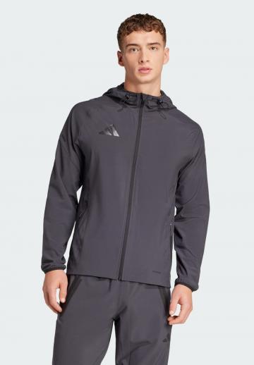 Спортивная куртка