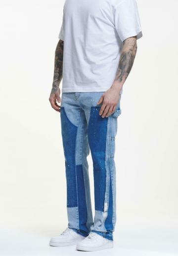 Прямые джинсы