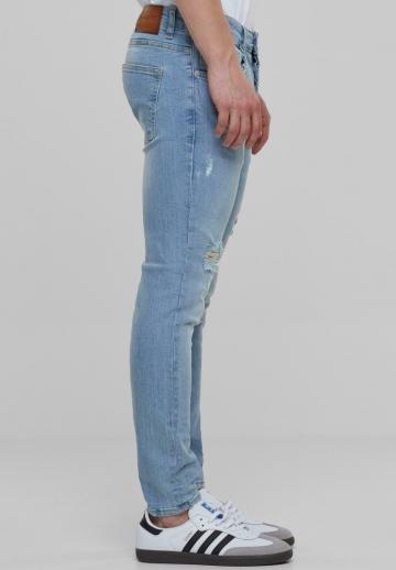 Узкие джинсы