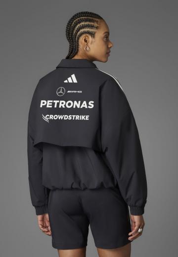 Спортивная куртка