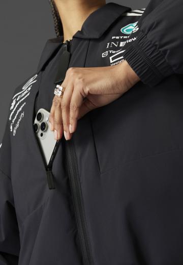 Спортивная куртка