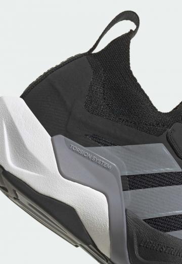 Тренировочные кроссовки