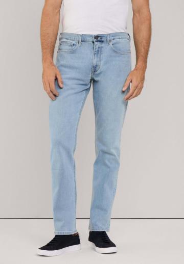 Узкие джинсы