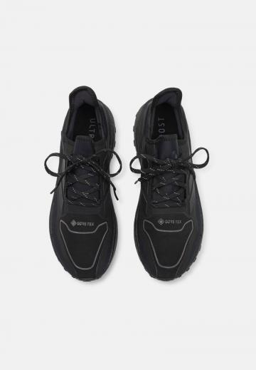 Беговые кроссовки