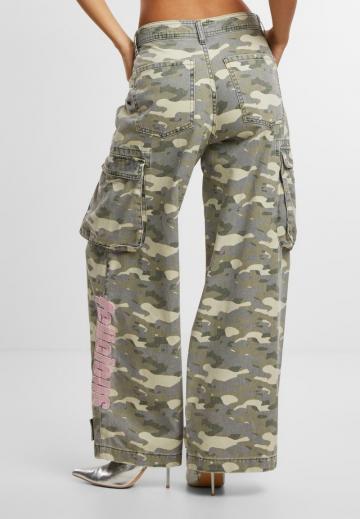 Брюки с накладными карманами