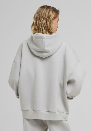 Пуловер с капюшоном