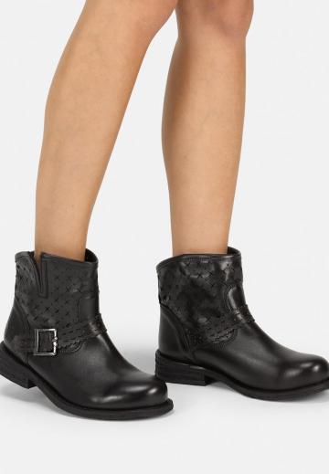 Широкие сапоги