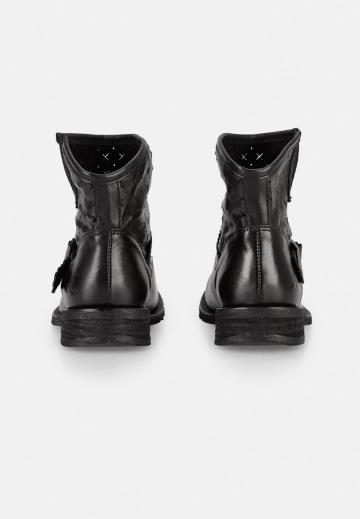 Широкие сапоги