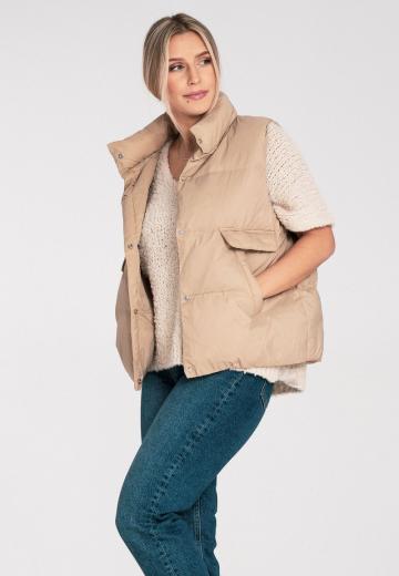 Пуховой жилет