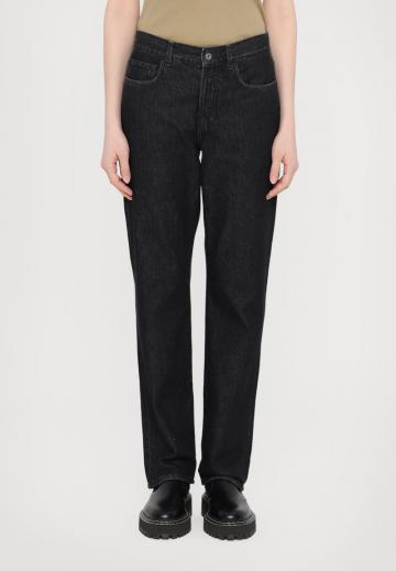 Джинсы бойфренда