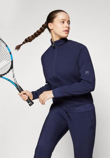 Спортивная куртка