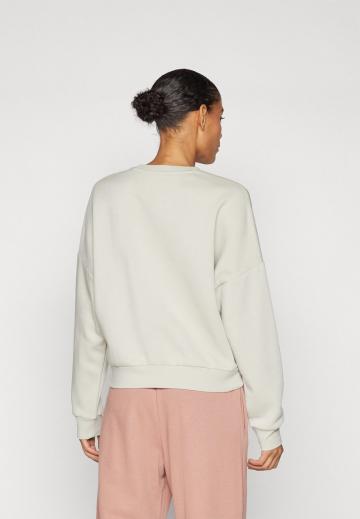 Спортивная толстовка