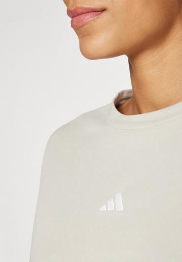 Спортивная толстовка