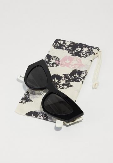 Солнечные очки