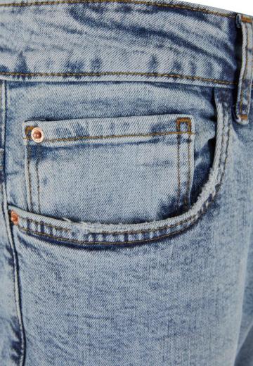 Узкие джинсы