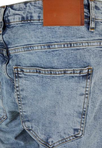 Узкие джинсы